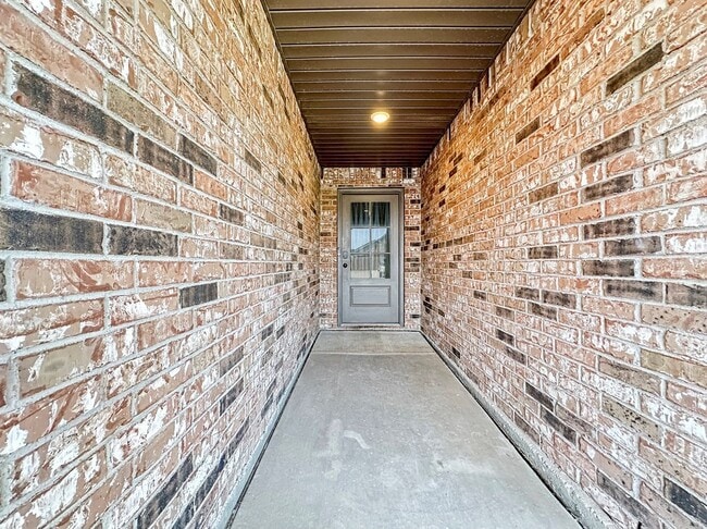 Building Photo - 1337 Masquerade Blvd