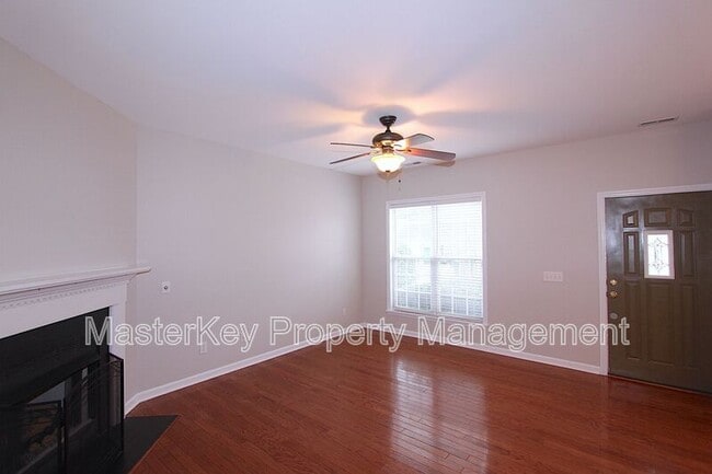 Foto del edificio - 309 Glaston Ct