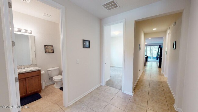 Foto del edificio - 2904 Laurel Springs Dr