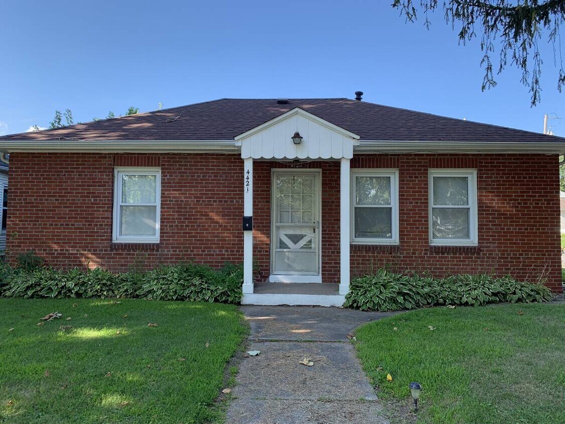 Foto principal - 4421 23rd Ave