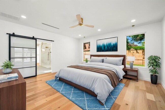 Foto del edificio - 2506 Briarbrook Dr
