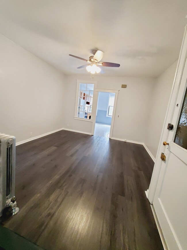Living room - Facing Kitchen - 3411 42nd St