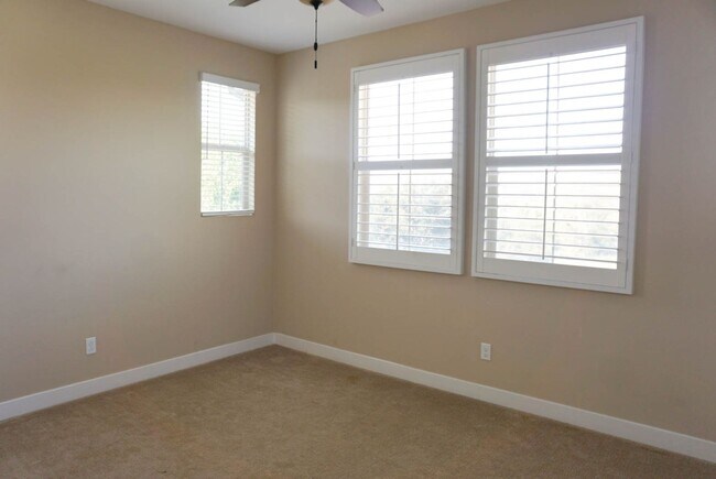 Building Photo - Beautiful Santee Condo