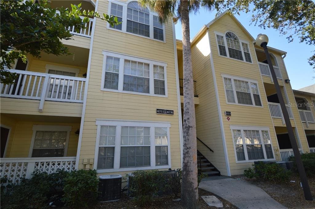 Foto principal - 1023 S Hiawassee Rd