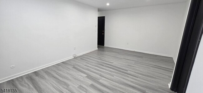 Foto del edificio - 206 Main St