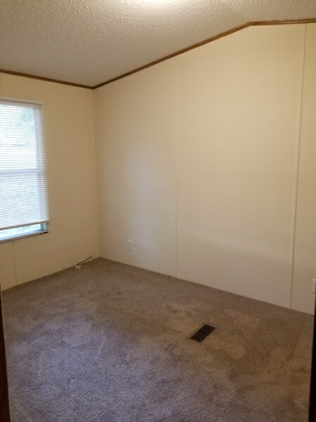 Foto del edificio - 6108 Briarwood Dr