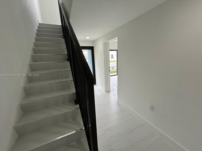 Building Photo - 14568 SW 261st Terrace