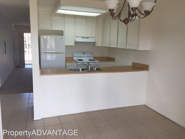 Foto del edificio - 2 br, 1 bath House - 205 Candice Place