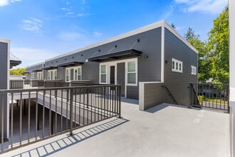 Building Photo - EdgeWay