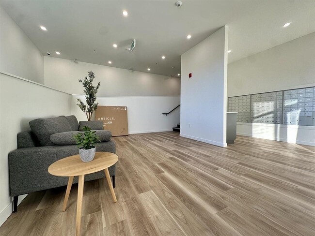 Building Photo - 8509-8158 158 St