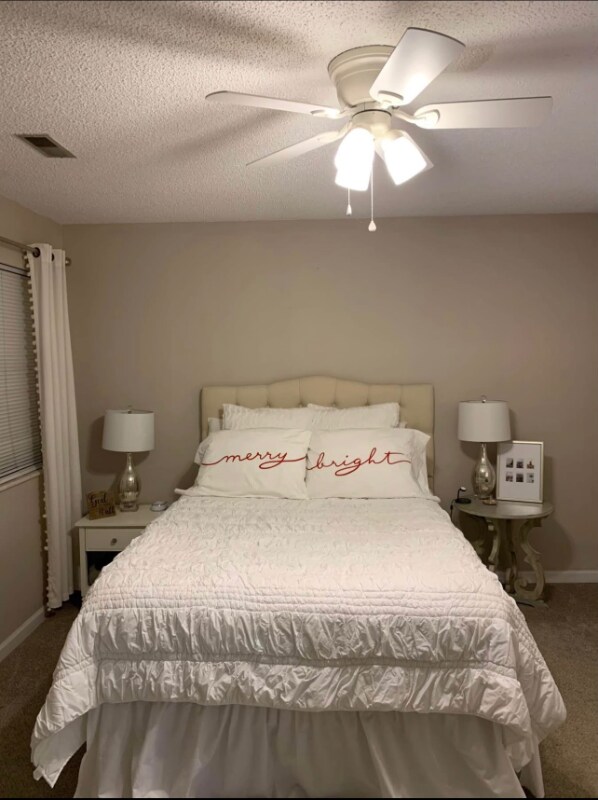 Foto del edificio - 8919 Cardinal Terrace