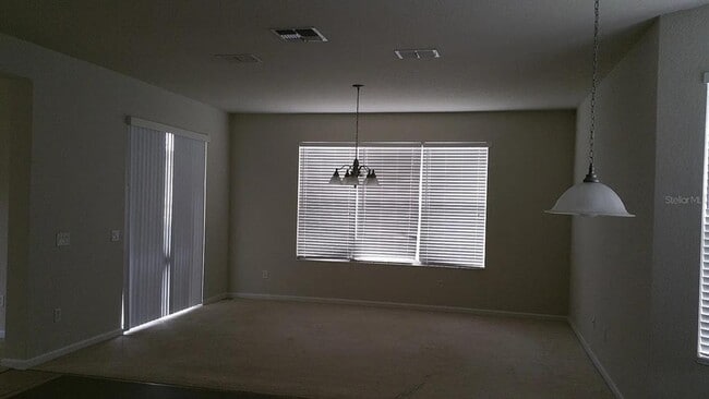 Building Photo - 4761 SW 41st St