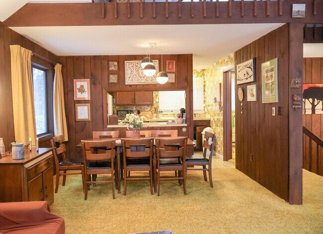 Building Photo - 24 Troon Dr