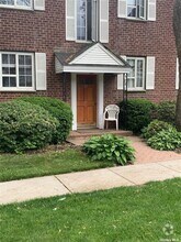 Building Photo - 22 Nathan Hale Dr