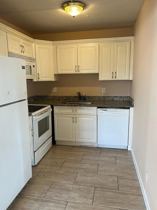 Foto del edificio - 2200 Springdale Blvd