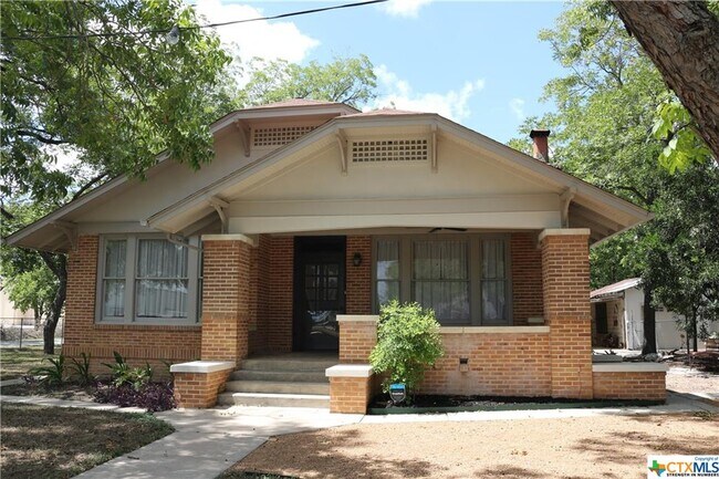 Building Photo - 409 Rusk St