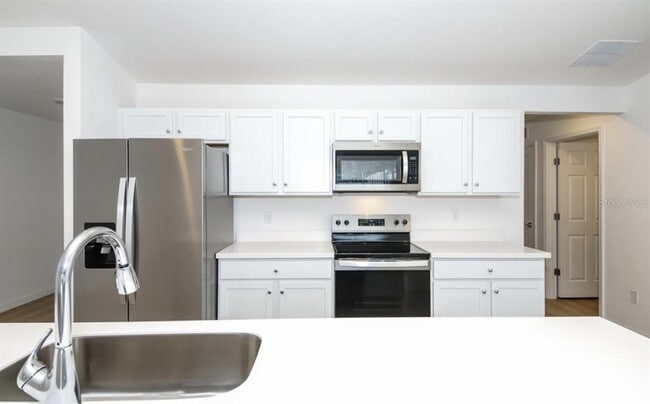 Building Photo - 2653 Martin St