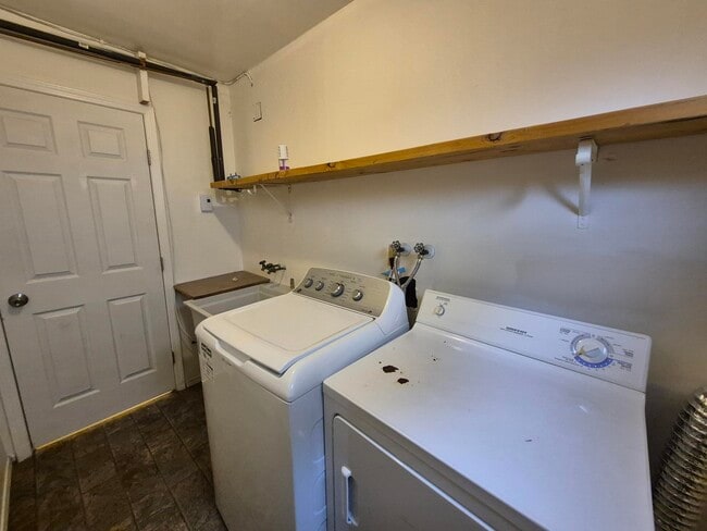 Photo du bâtiment - 6164 Somenos Rd