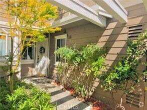 Building Photo - 208 Santa Rosa Ct