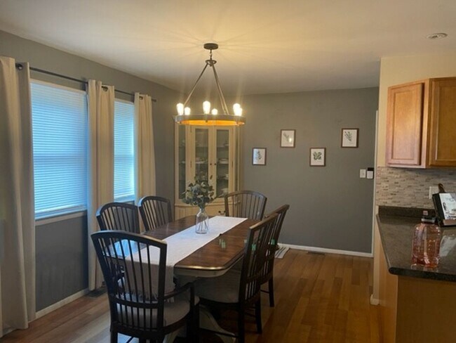 Building Photo - 1903 W William St