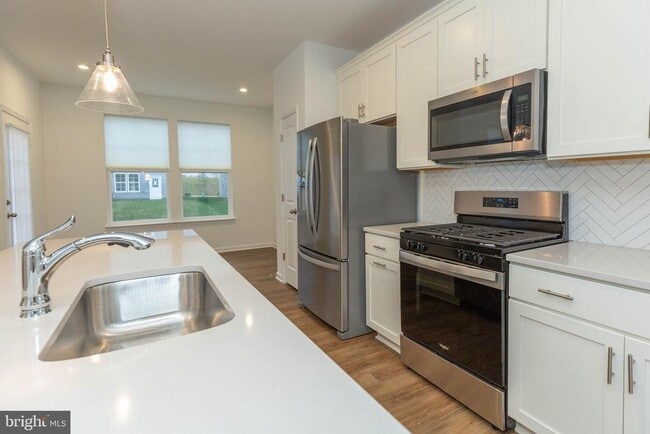 Building Photo - 767 Lord Fairfax St