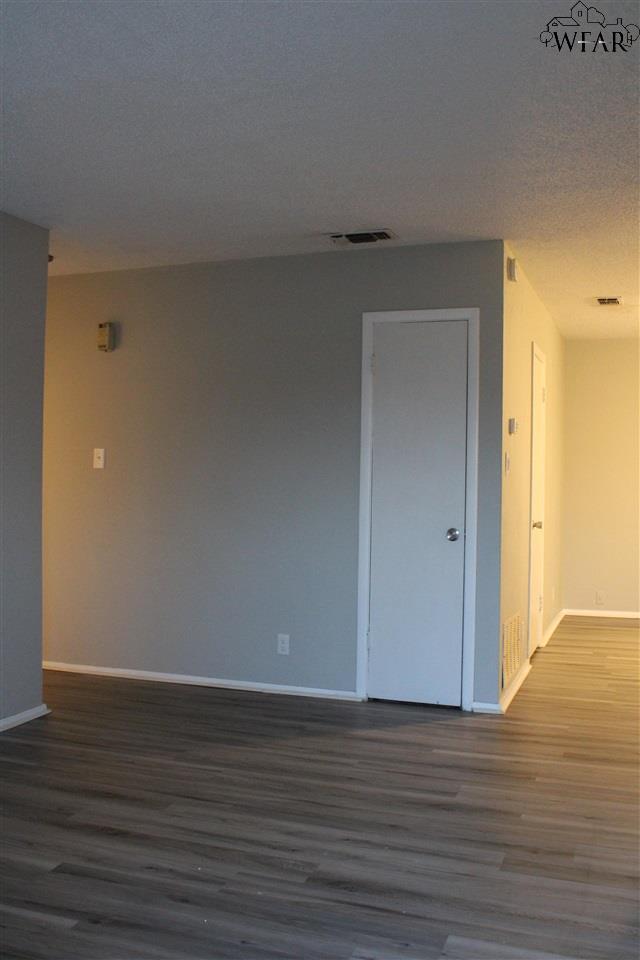 Building Photo - 4117 Wrangler Dr