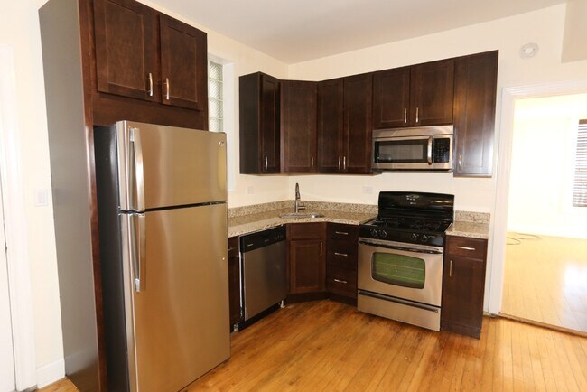 Foto del edificio - 2031 W Moffat St