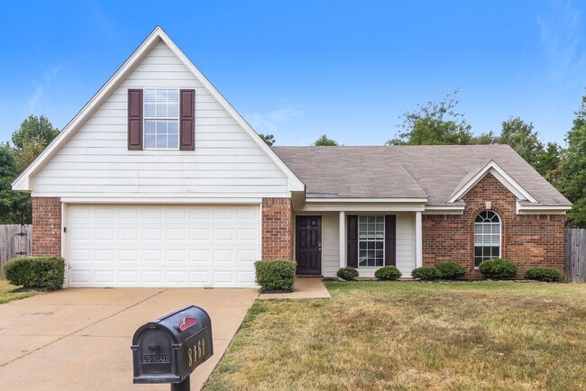 Building Photo - 8161 Loden Cove