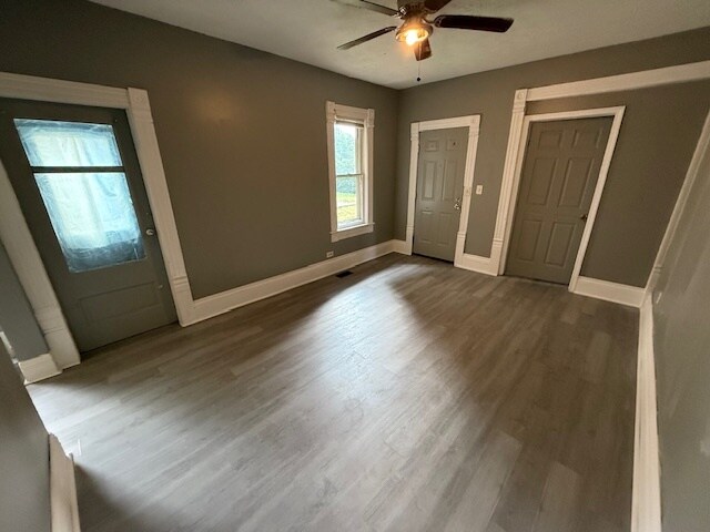 Foto del edificio - 404 Wooster Rd N