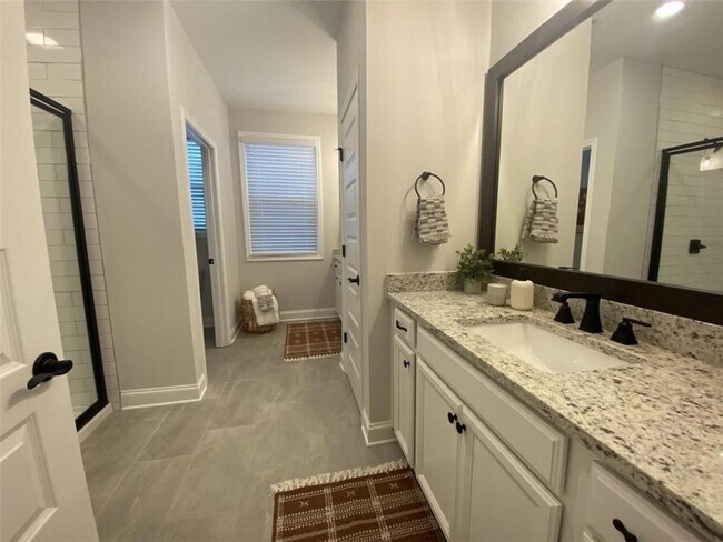 Building Photo - 2056 Harvest Pond Cir
