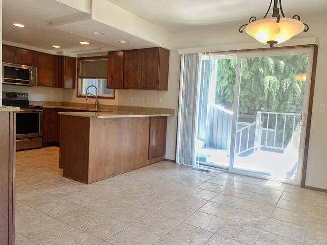 Foto del edificio - 4424 4th Ave NW