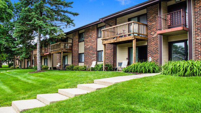 Building Photo - Fitchburg Square Apartments