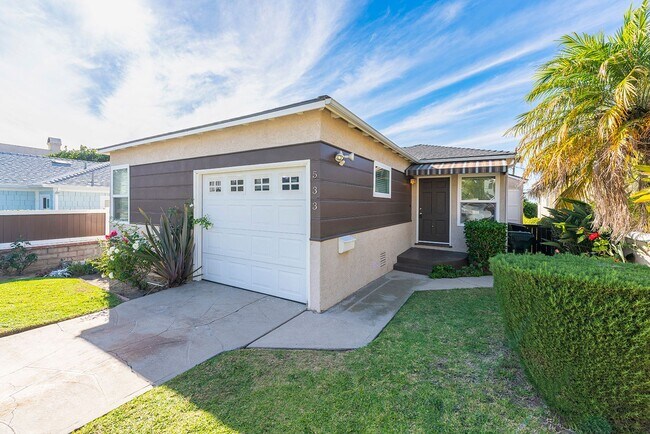 Building Photo - Super Cute 3bed 2 bath home with peek-a-boo ocean view South Redondo