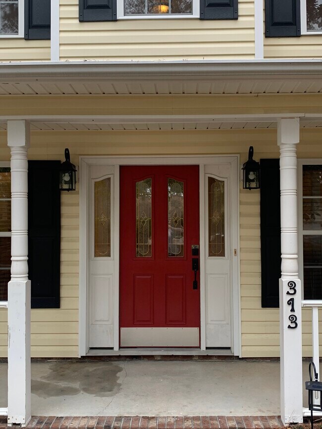 Foto del edificio - 313 Hickory Knoll