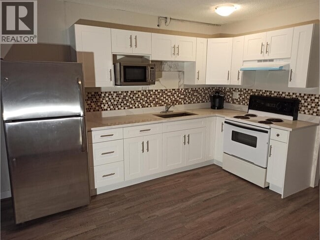 Photo du bâtiment - 2165 Prairie Ave