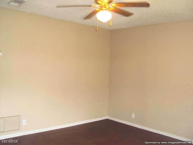 Building Photo - 6822 Basilwood Dr