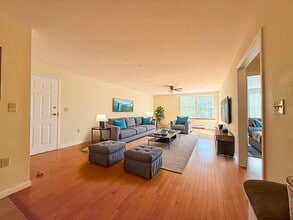 Building Photo - 80 Main St