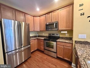 Building Photo - 26 Glacier Dr