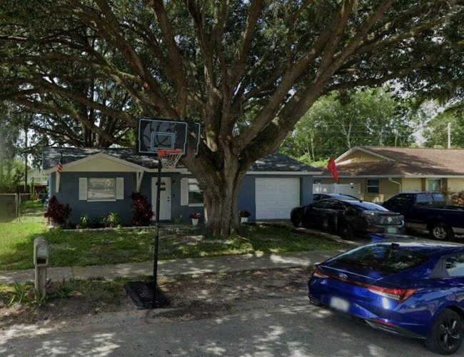 Building Photo - 8104 Badger Ln