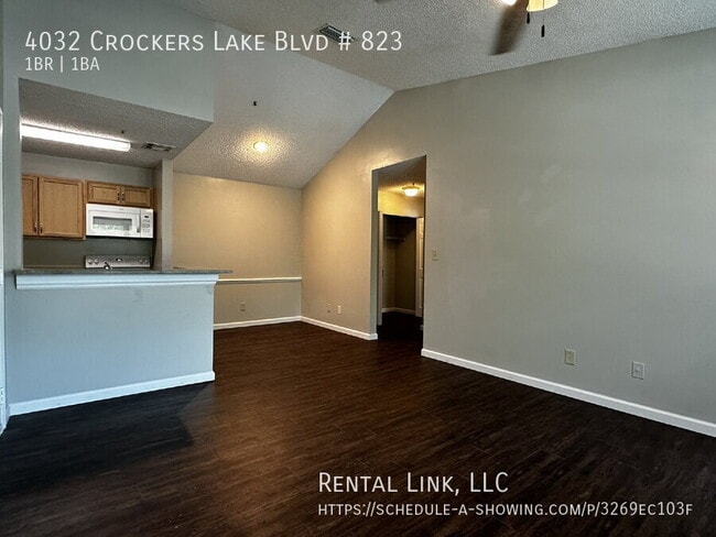 Building Photo - 4032 Crockers Lake Blvd