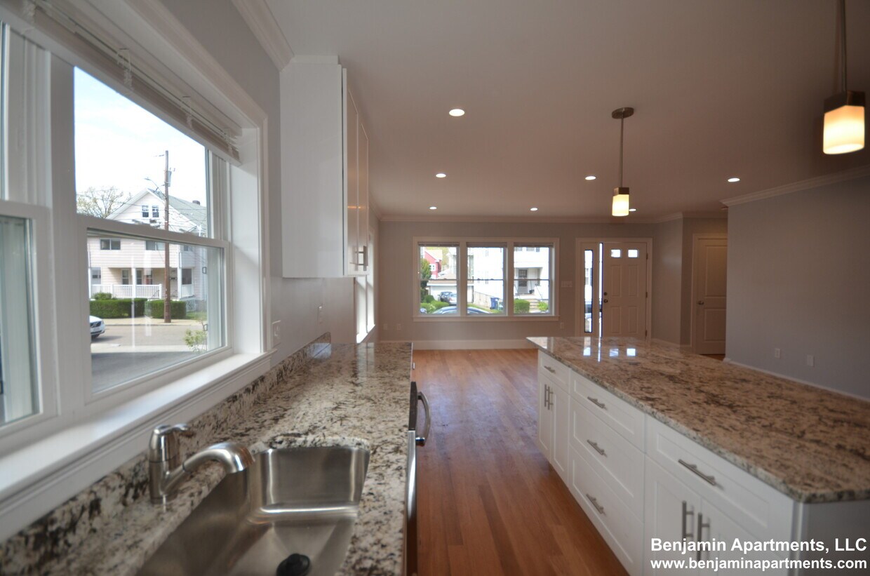 18 Bothwell Rd Unit 2O, Boston, MA 02135 Condo for Rent in Boston, MA