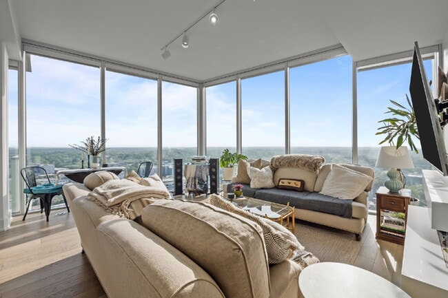 Photo - "Luxury Urban Living: Stunning 2-Bed, 2-Ba... Apartment