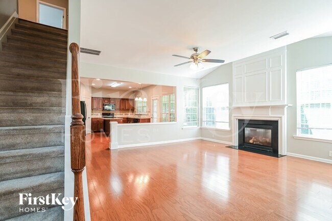 Building Photo - 1905 Arbor Crest Ct