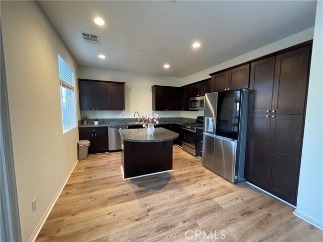 Building Photo - 1406 Girona Dr
