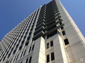Building Photo - 1255 S State St