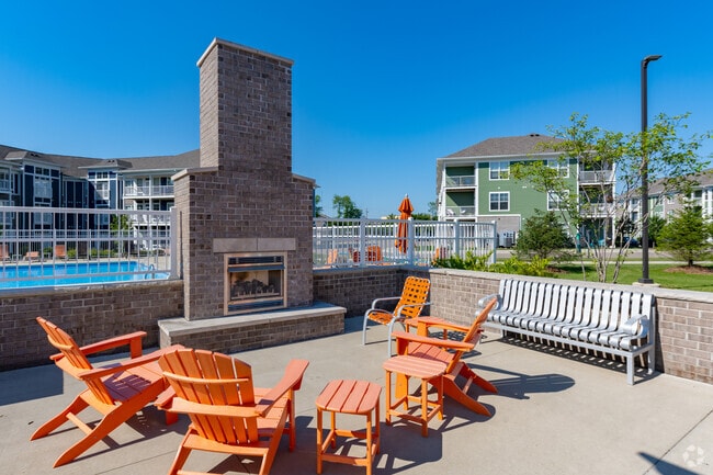 Building Photo - Parkway Flats