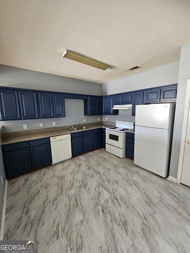 Building Photo - 1467 Riverrock Trail SW