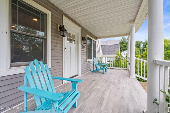 Foto del edificio - 250 Alpern Ave