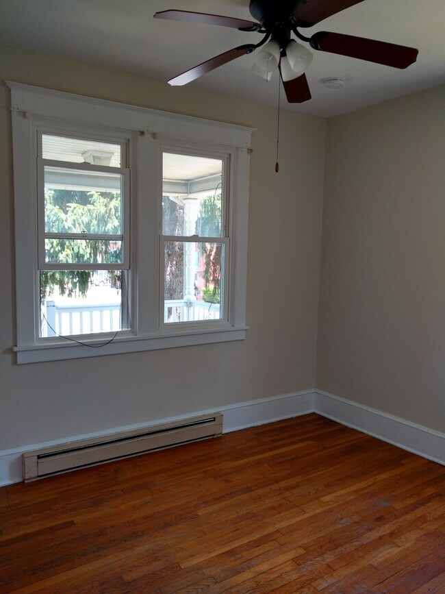 Building Photo - 101 W Whitlock Ave