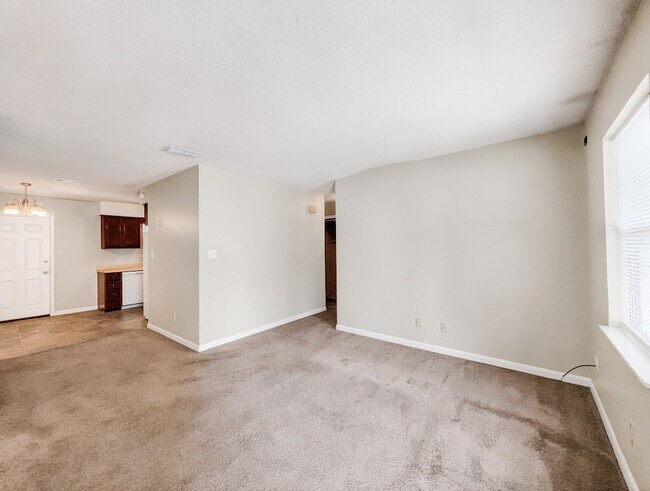 Foto del edificio - "Charming 2-Bedroom Retreat  in Mary Esther, FL!"